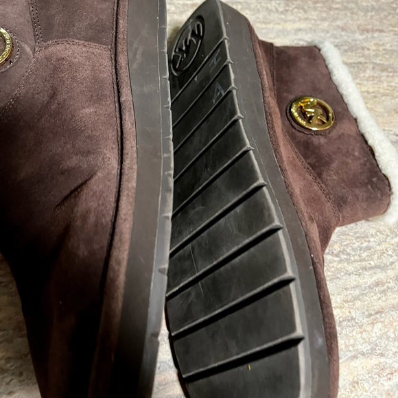 Michael Kors MK ankle boots w/ genuine sheep fur lining - Picture 10 of 14
